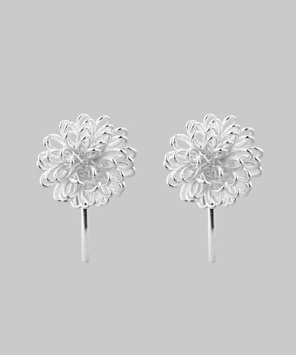 ポンポンフラワーイヤリング