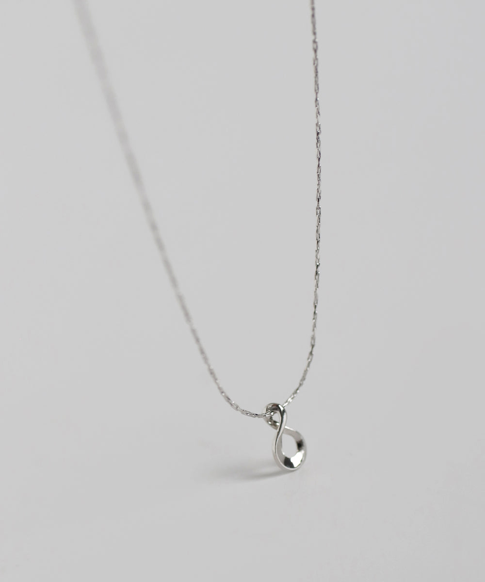 MIMI MILANOミミミラノ　白瑪瑙18K WGネックレス MIMI MILANOミミミラノ白瑪瑙18K WGネックレス