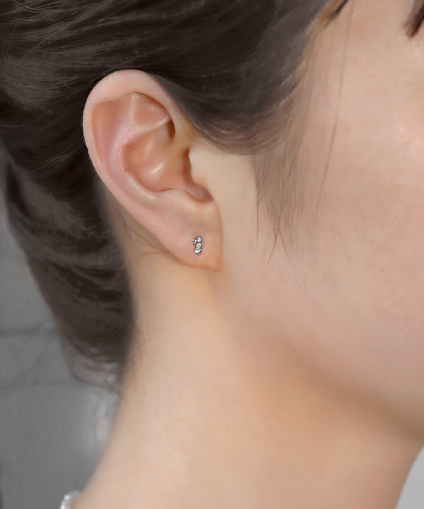 ビジューアシメピアス