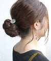 透かしレースモチーフを閉じ込めたクリアヘアゴム