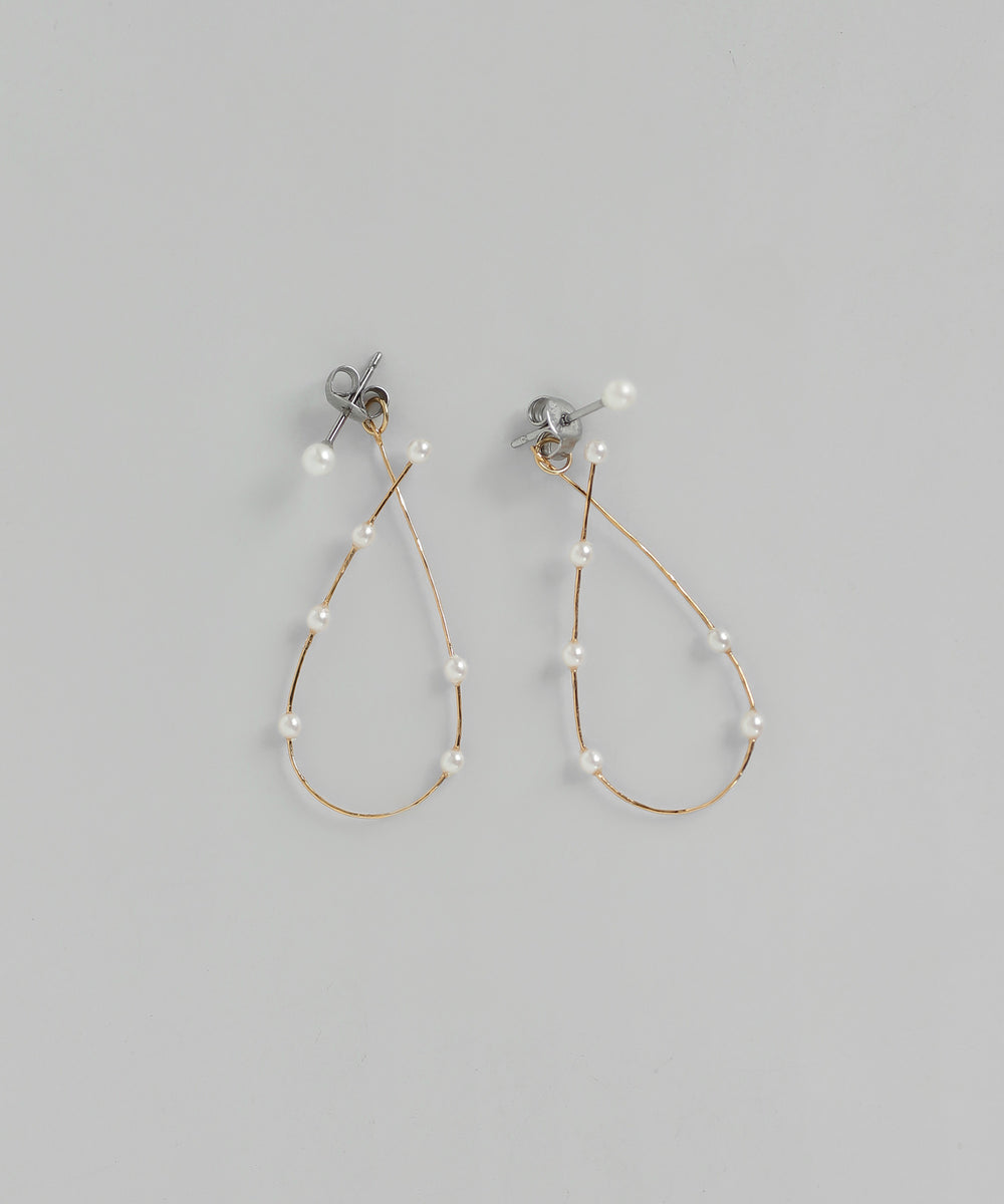 mimi33】パールラインバックキャッチピアス[Sheerchic]の商品詳細です