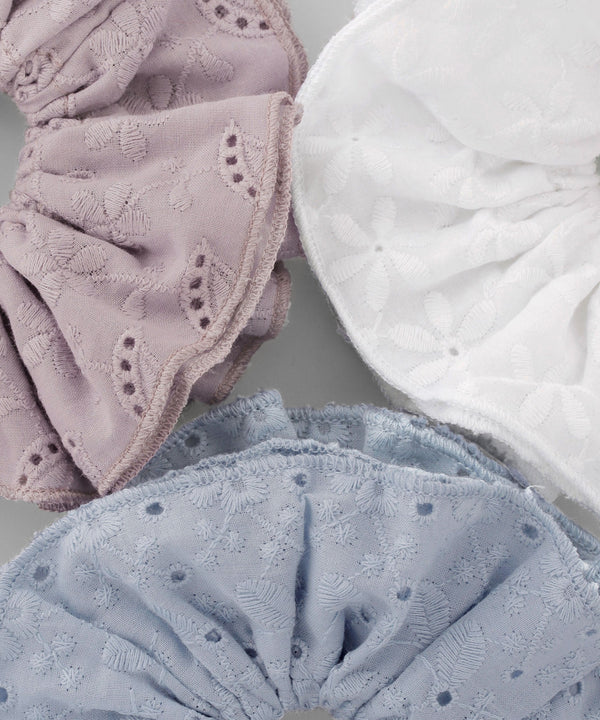 フラワー刺繍シュシュ