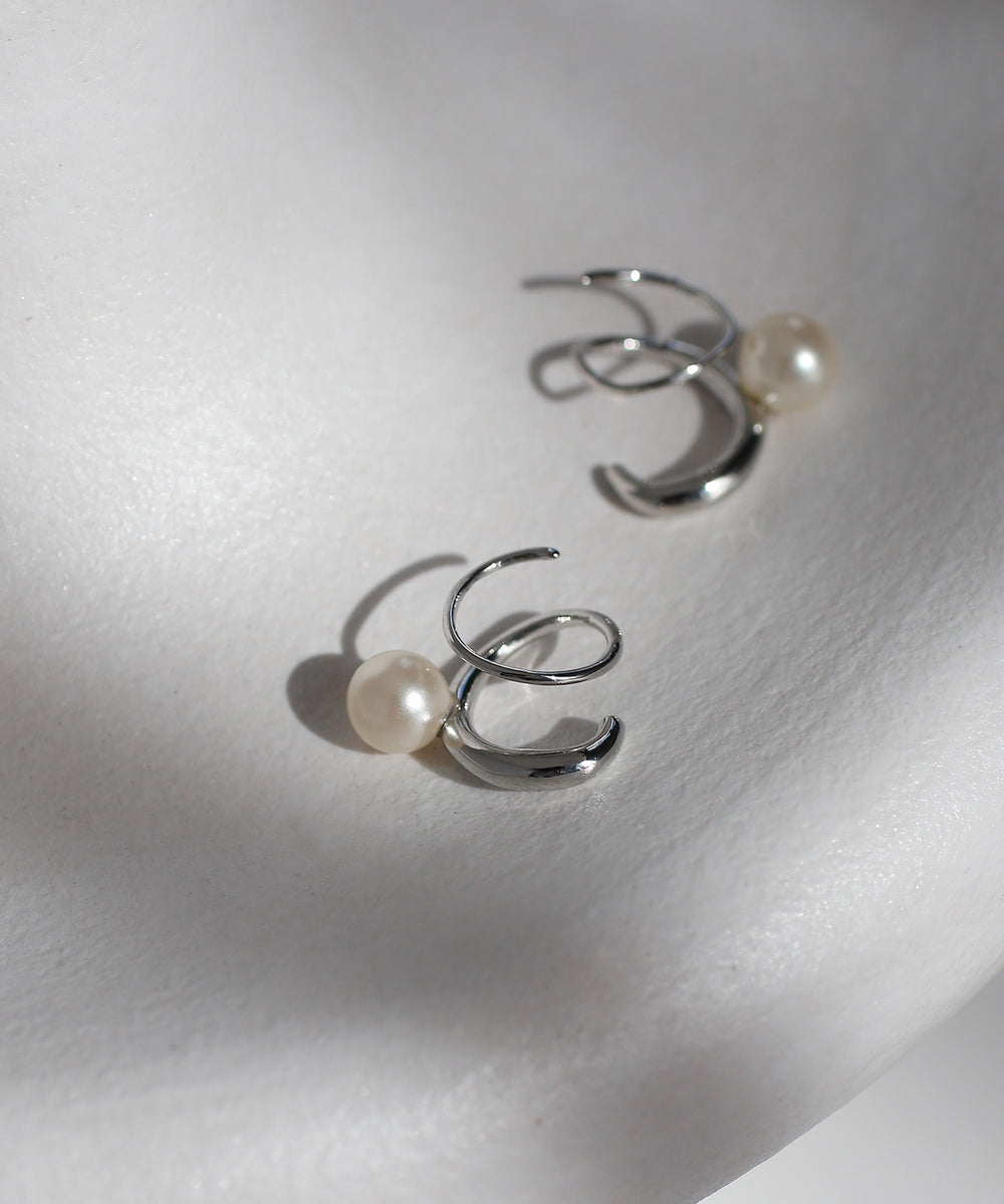 mimi33】パール×コイルピアス[Sheerchic]｜SANPO ONLINE(サンポー