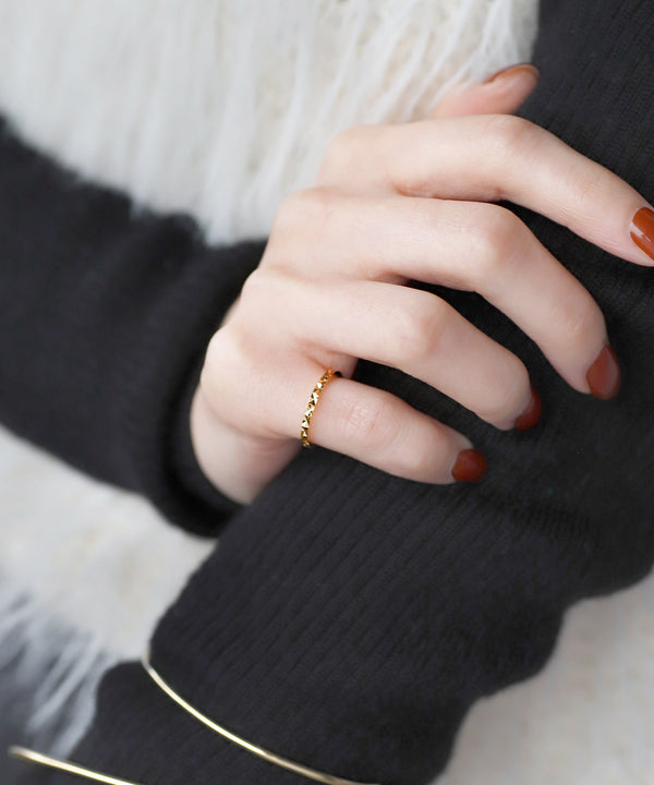 ダイヤカットピンキーリング