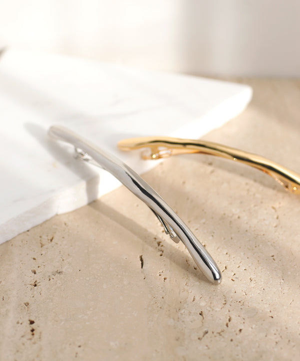 ニュアンスメタルロングバレッタ