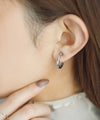 メタルフープピアス
