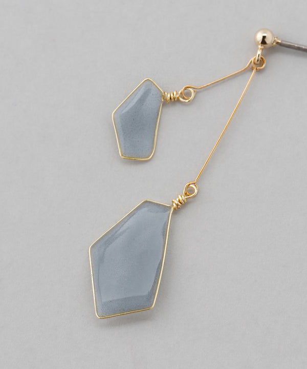 ペンタゴンアシメピアス