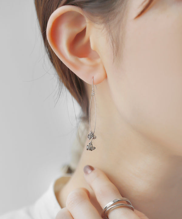 ビーズ×メタルラインピアス