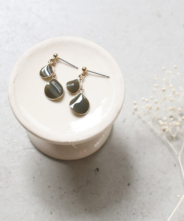 つやつやダブルプレートのピアス