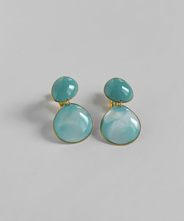 透明感のあるつややかさ。”メラミンレジンシリーズ” 55