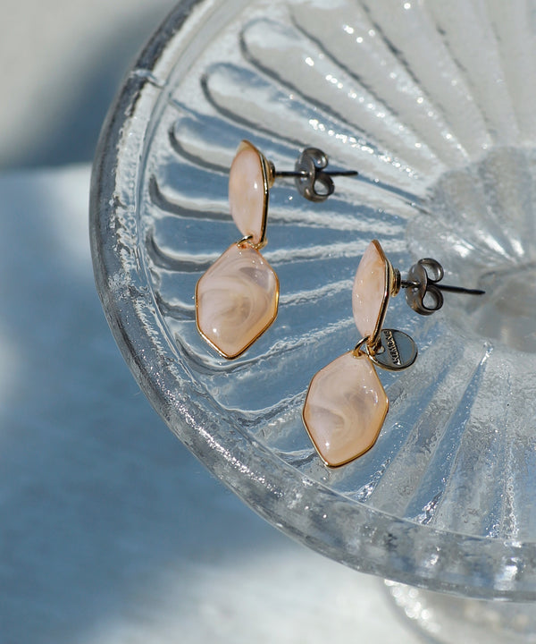 ダブルヘキサゴンのつやつやミニピアス