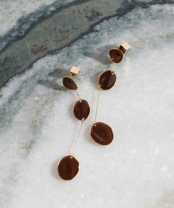 透明感のあるつややかさ。”メラミンレジンシリーズ” 35