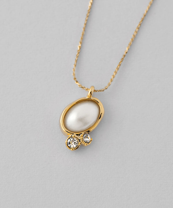 オーバルパール×ビジューネックレス