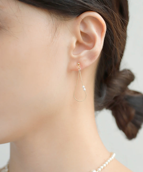 パール×ドロップチェーンイヤリング