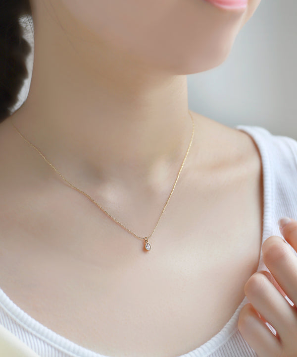 ドロップビジューネックレス