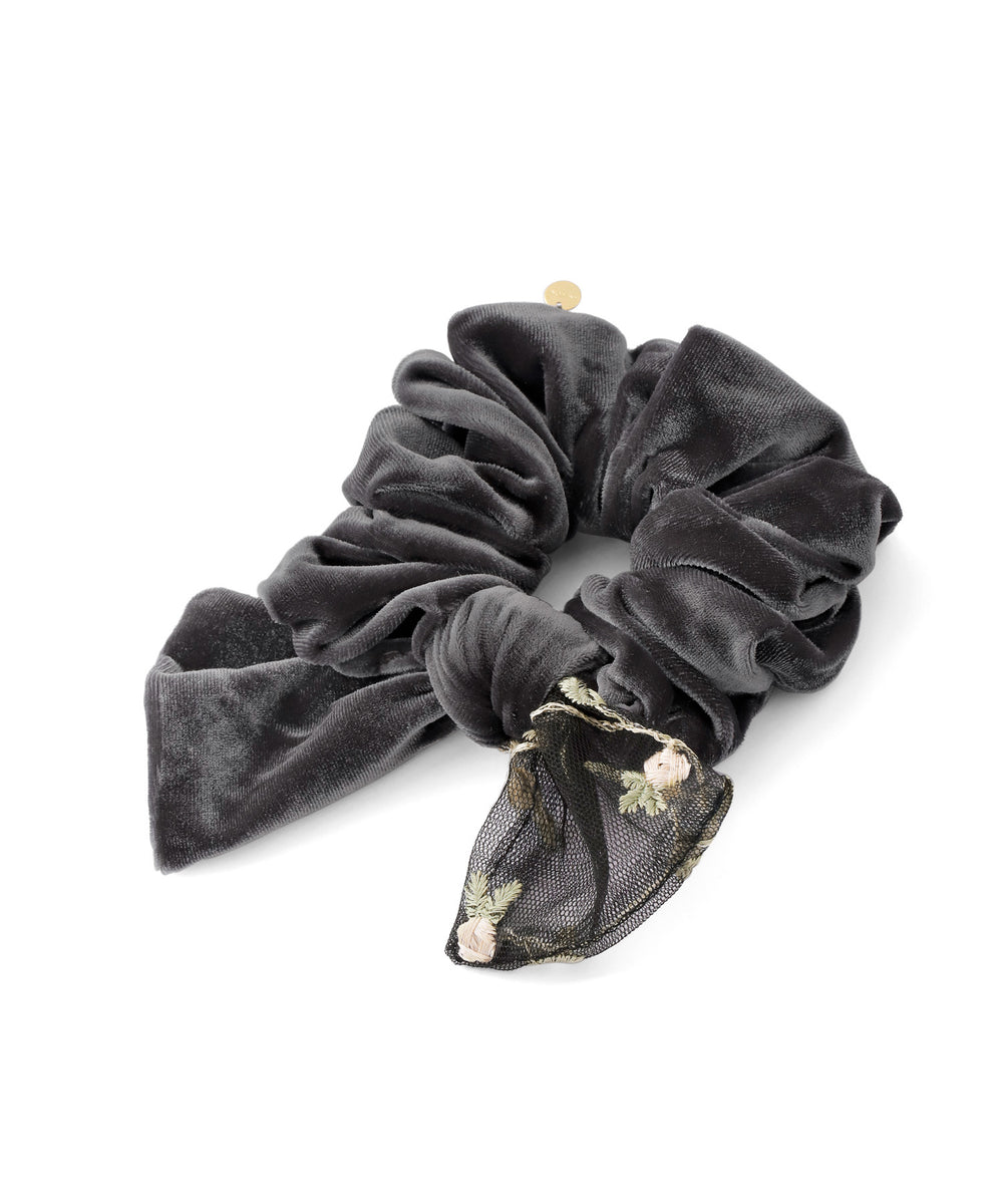 ハンドメイドシュシュM-4060♡ブラウンモカジョーゼット♡刺繍リボン付♡ ハンドメイドシュシュM-4060♡ブラウンモカジョーゼット♡刺繍リボン付