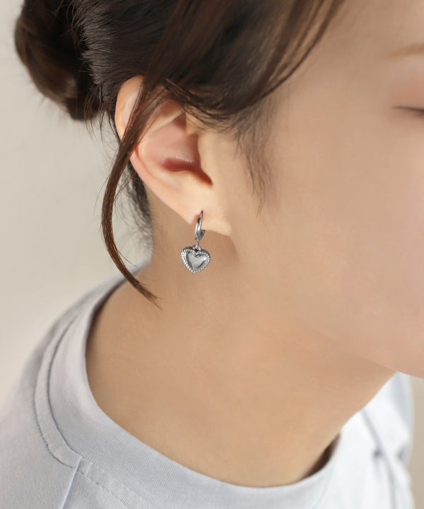 【ステンレス】ハートフープピアス