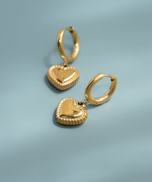 【ステンレス】ハートフープピアス