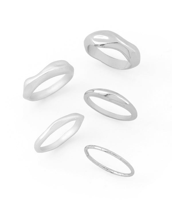 自分らしい重ね付けで印象的な指先に。ANEMONEのセットリング: 20