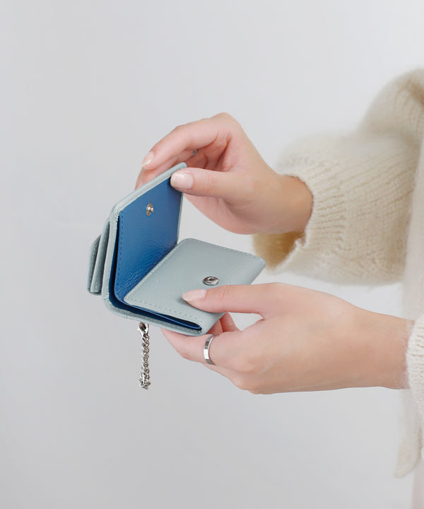 三つ折りレザーミニウォレット