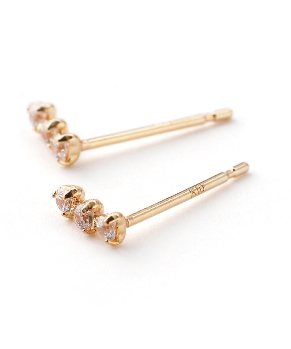 ANEMONE】3連ジルコニアのベーシックピアス[K10]｜SANPO ONLINE