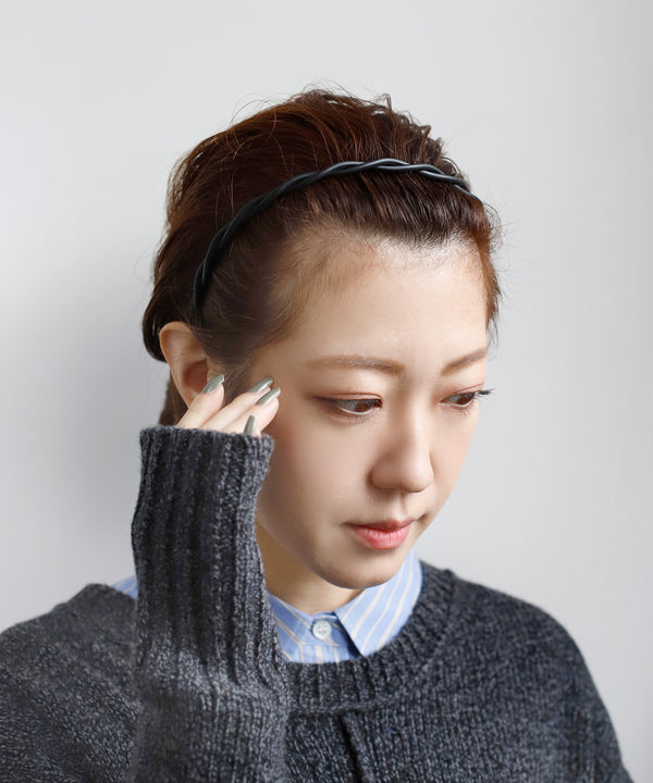 マットツイストスリムカチューシャ