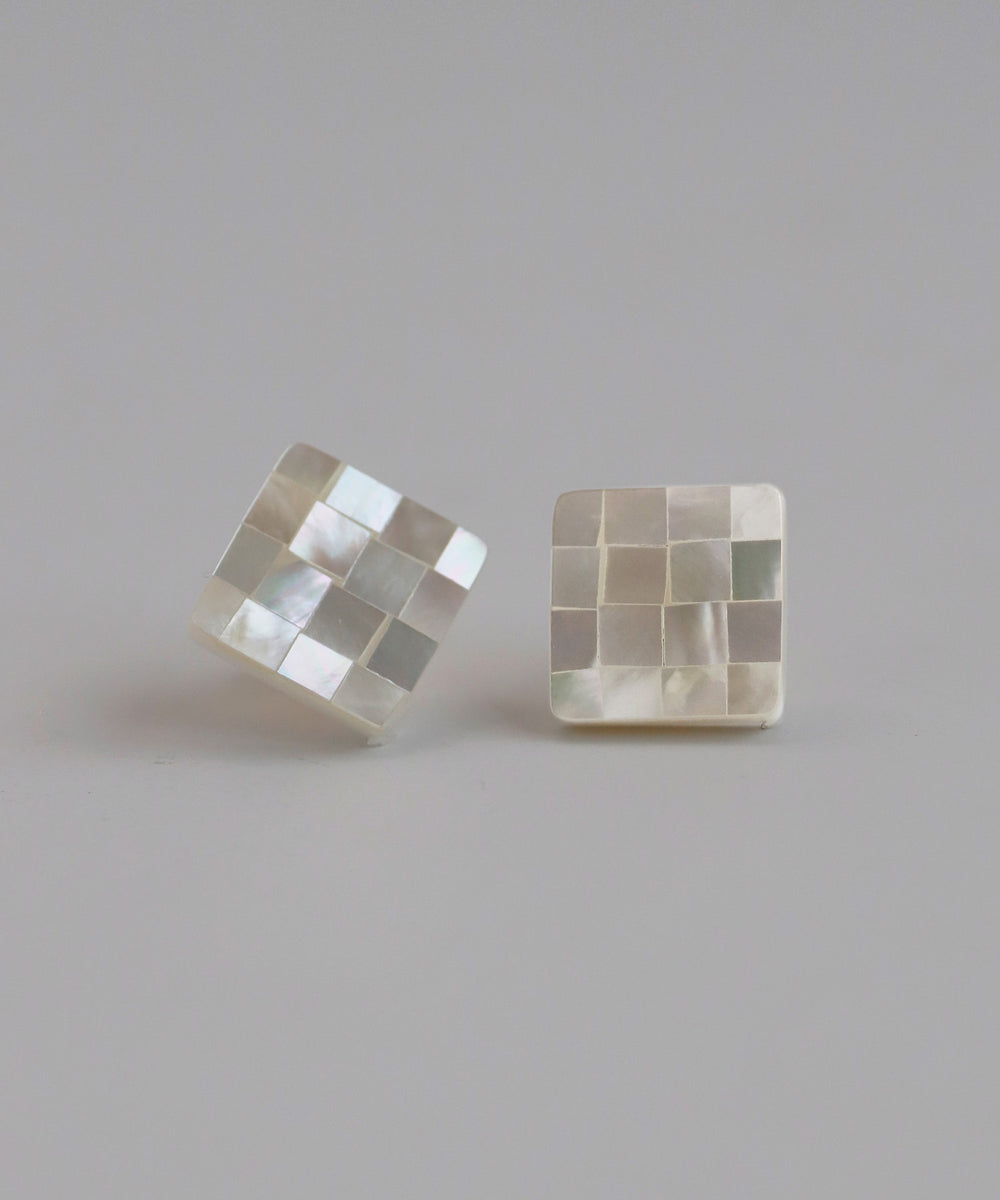 mimi33】シェルスクエアピアス[Ownideal]｜アネモネ・シエナロゼ