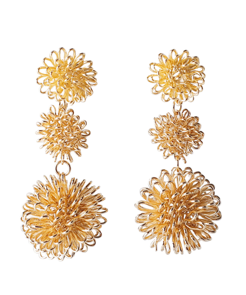 11　3連ボンボンピアス☆ 11 3連ボンボンピアス☆