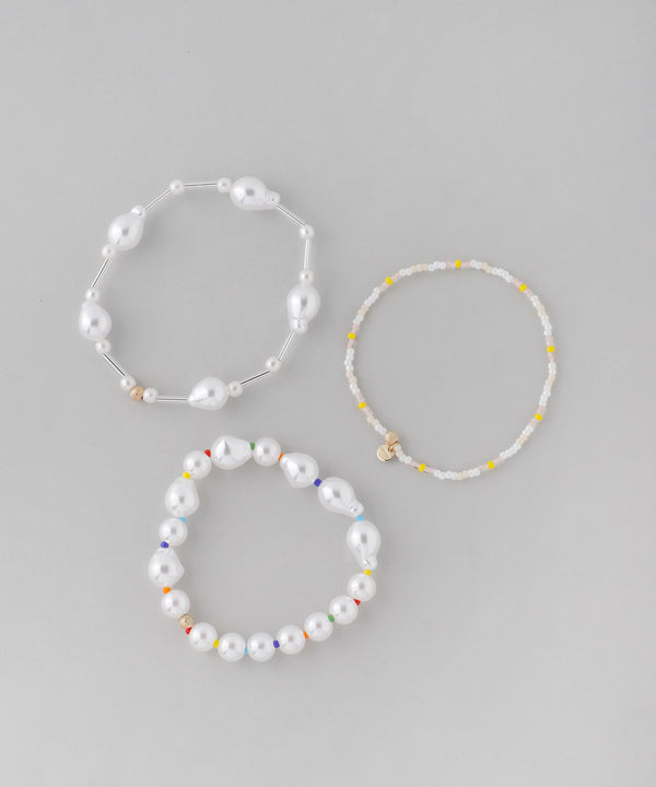 トレンドライクなデコルテを演出する、「ビーズネックレス」 10