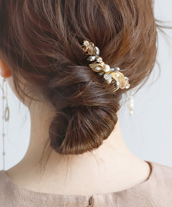 カットビジューとパールのボタニカルラインコーム