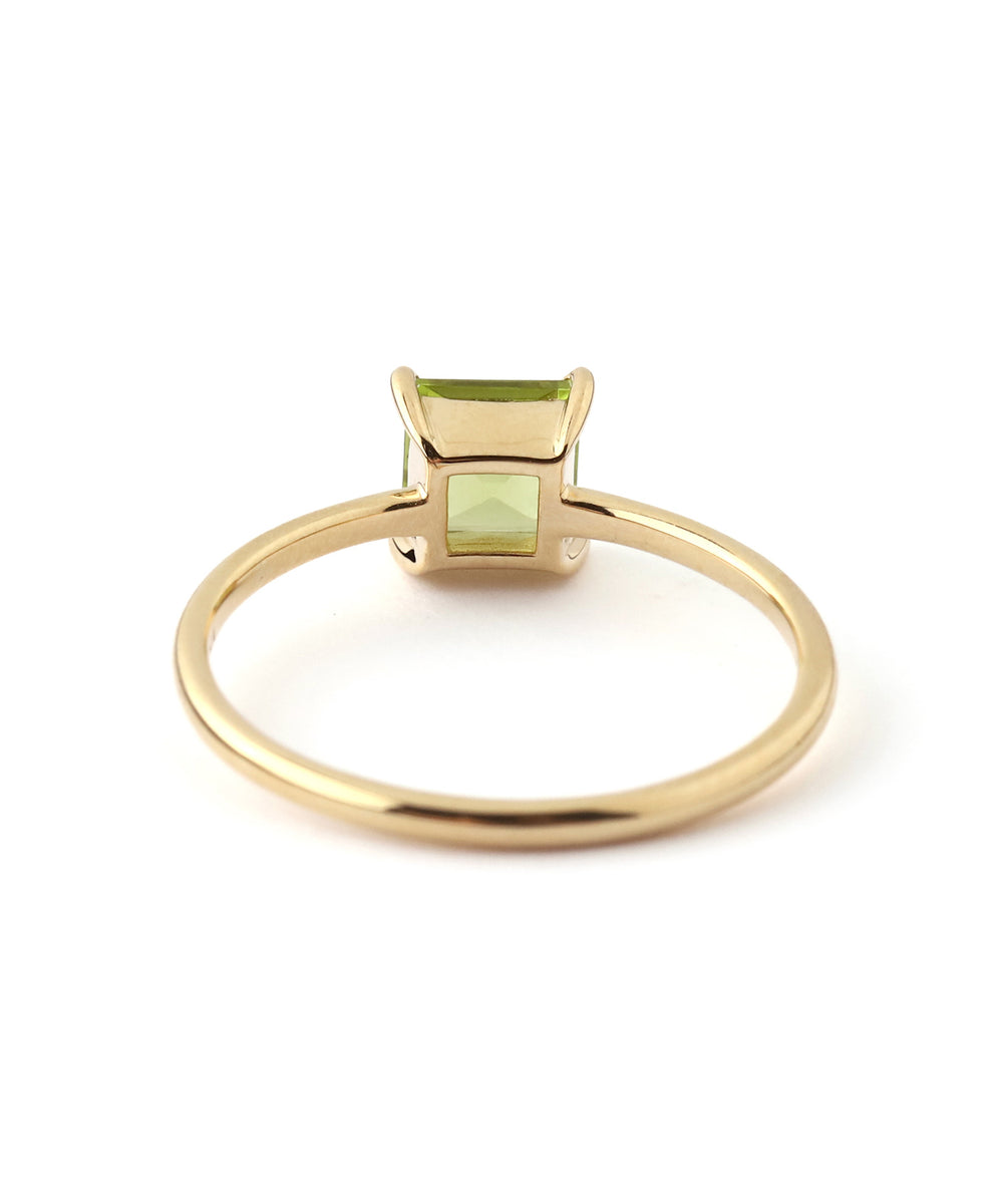 SIENA ROSE】バースデーストーン・リング[8月・ペリドット]｜SANPO