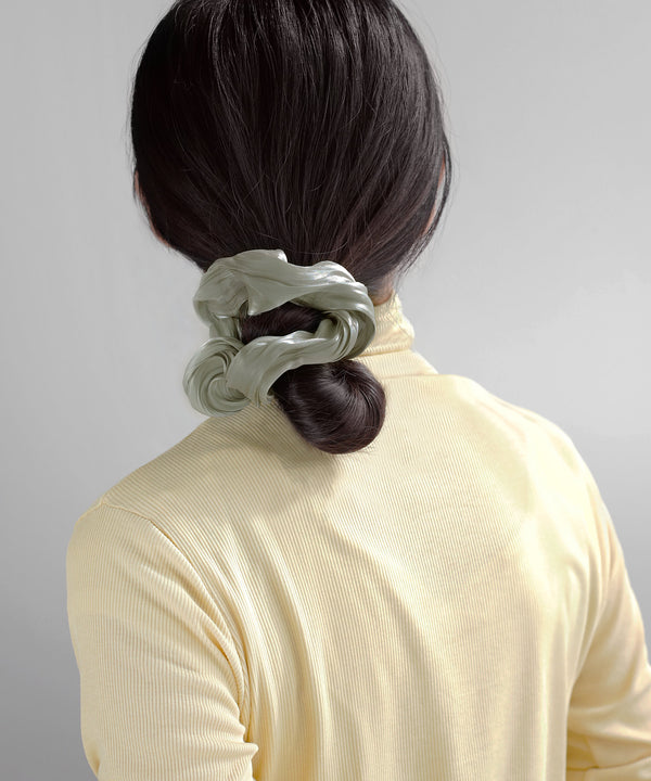 リンクルサテンシュシュ