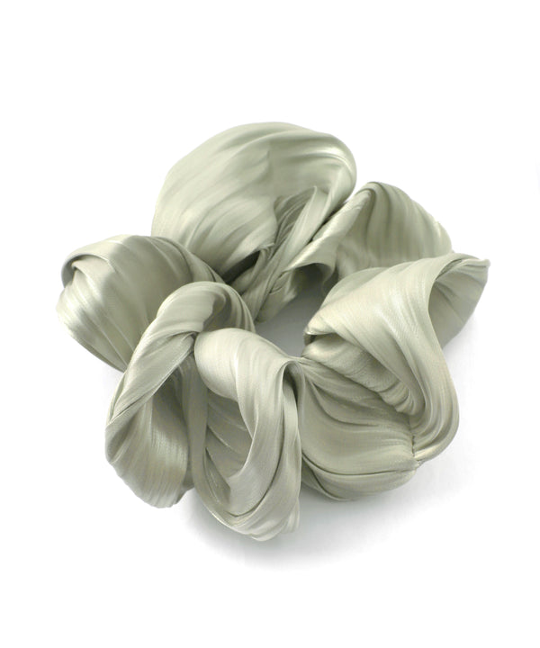 リンクルサテンシュシュ