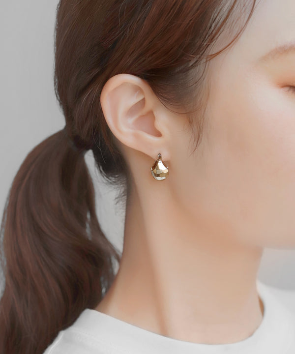 Craft-style metal hoop earrings