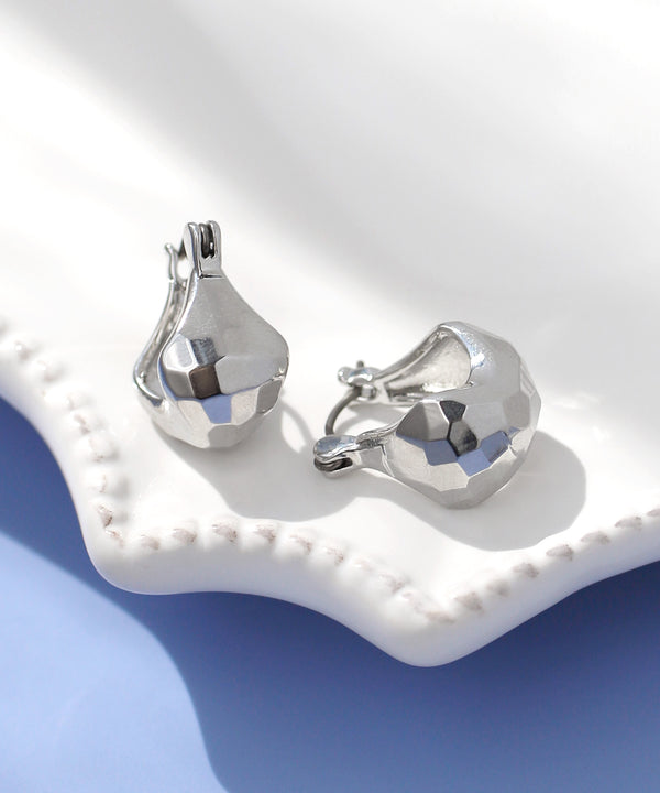 Craft-style metal hoop earrings