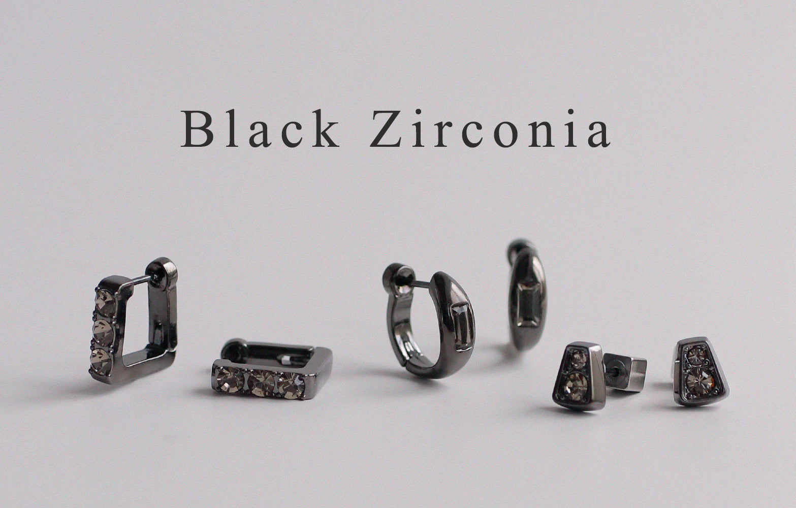 mimi33]【ブラックジルコニア】シアーな黒で新しい耳元へ