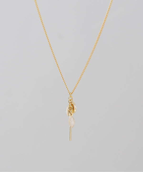 ラメドロップネックレス