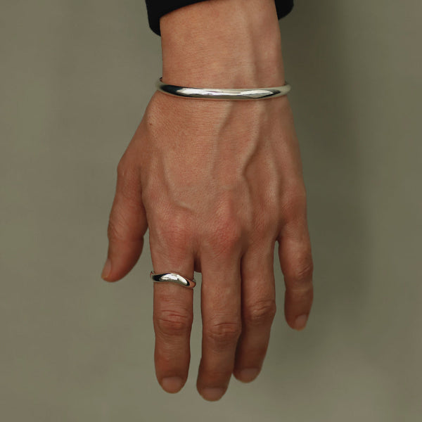 Curve Ring SV