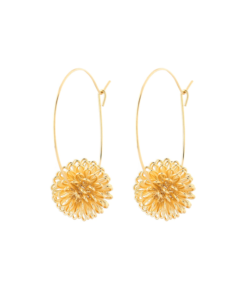 Pompon flower hoop earrings