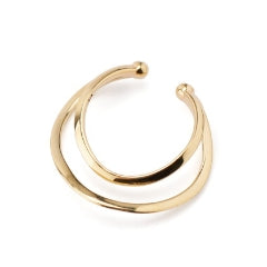 SIENA ROSE】スリーダイヤを添えた18金パールピアス｜SANPO ONLINE