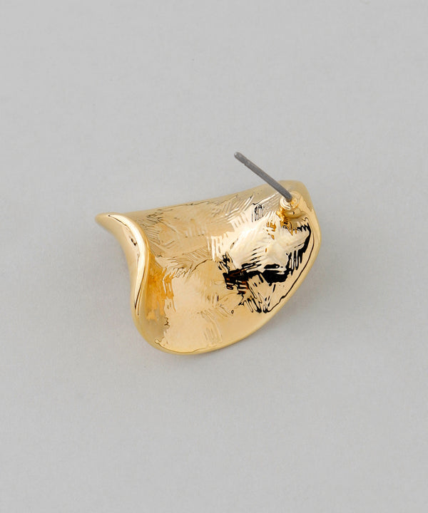 Metal Plate Curl Earrings