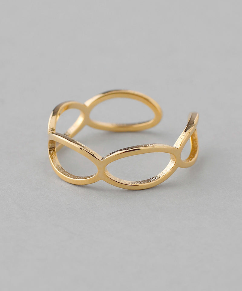 Oval Line Ear Cuff