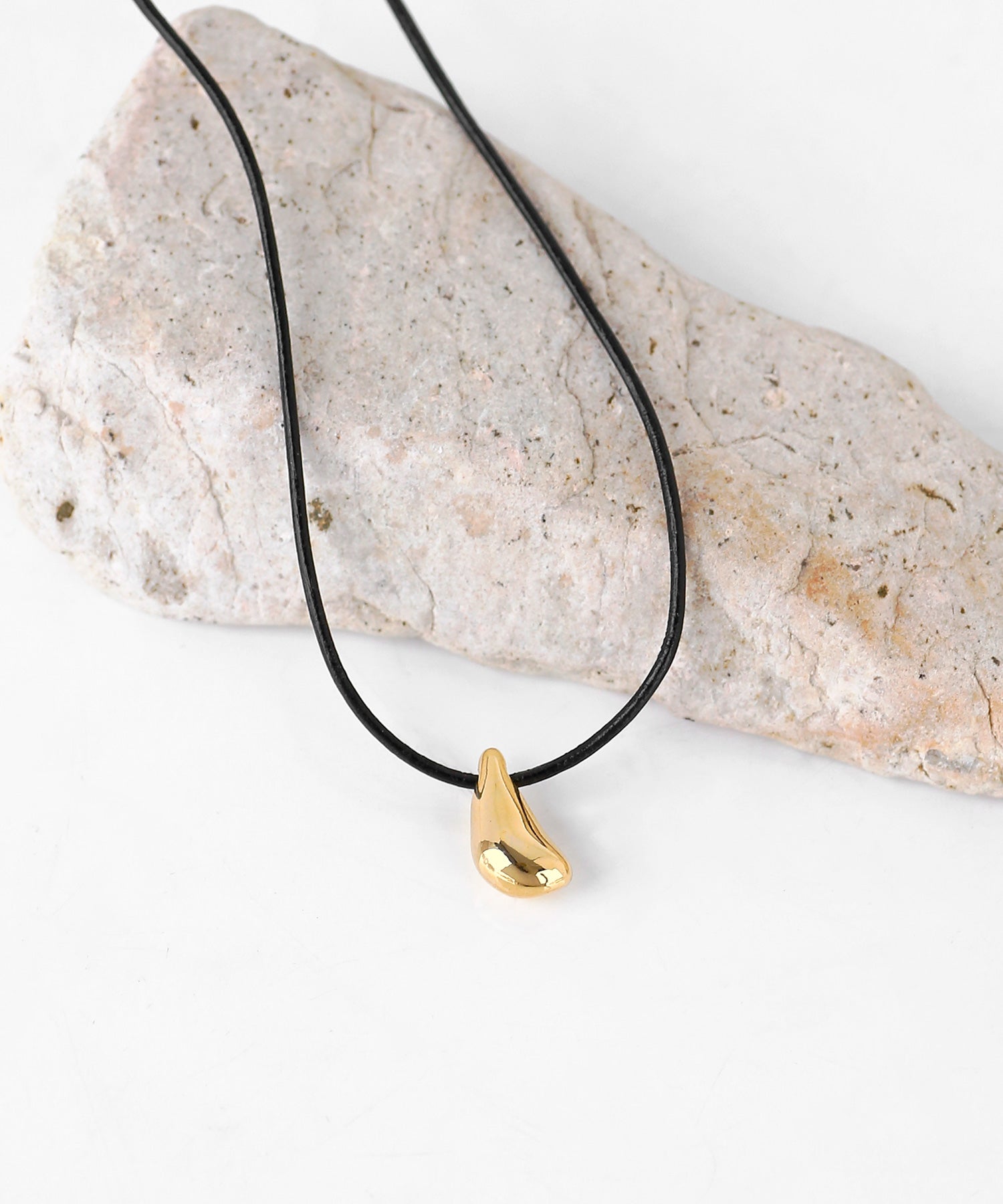 ANEMONE】メタルドロップコードネックレス｜アネモネ・シエナロゼ