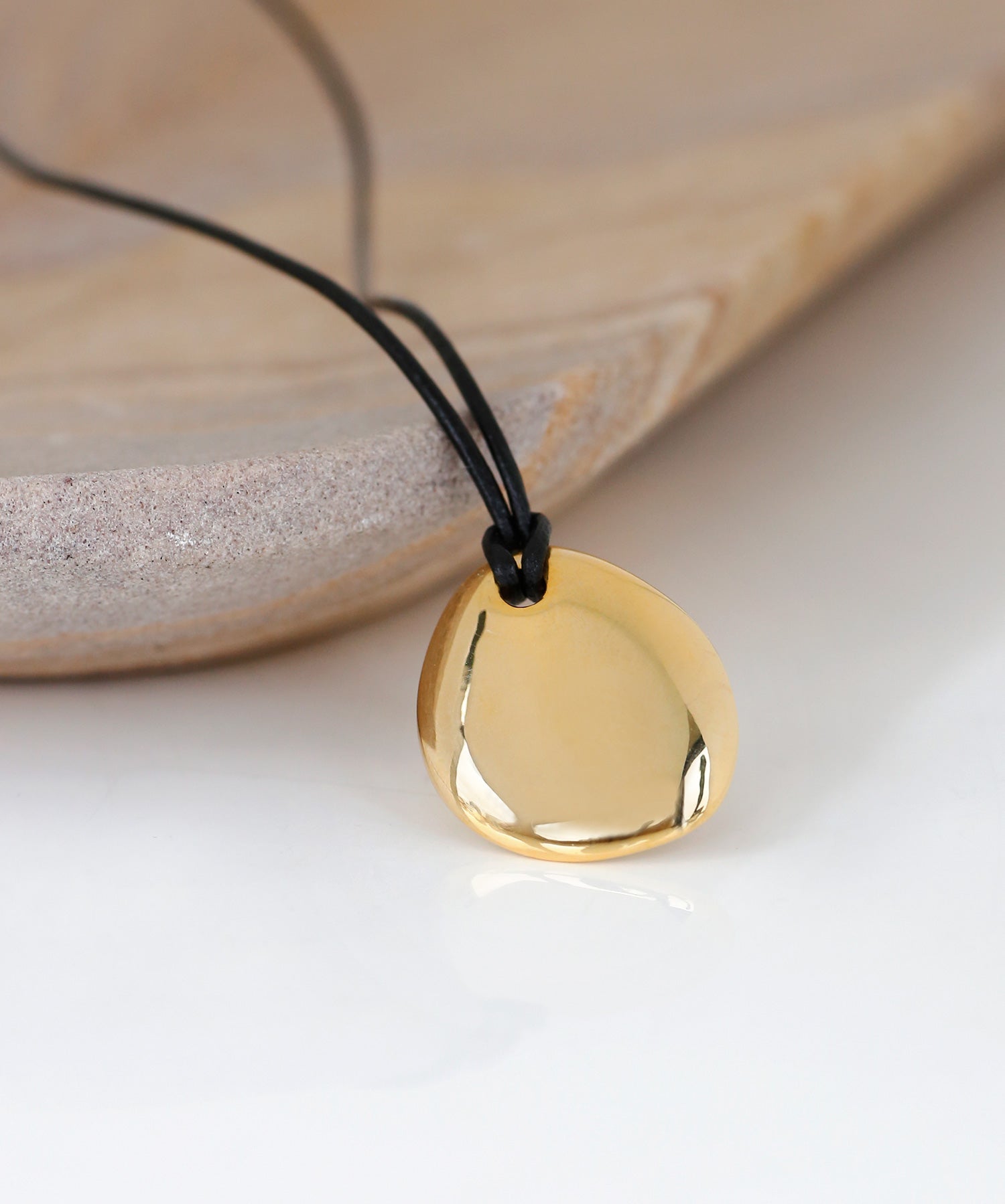 ANEMONE】メタルプレートコードネックレス｜アネモネ