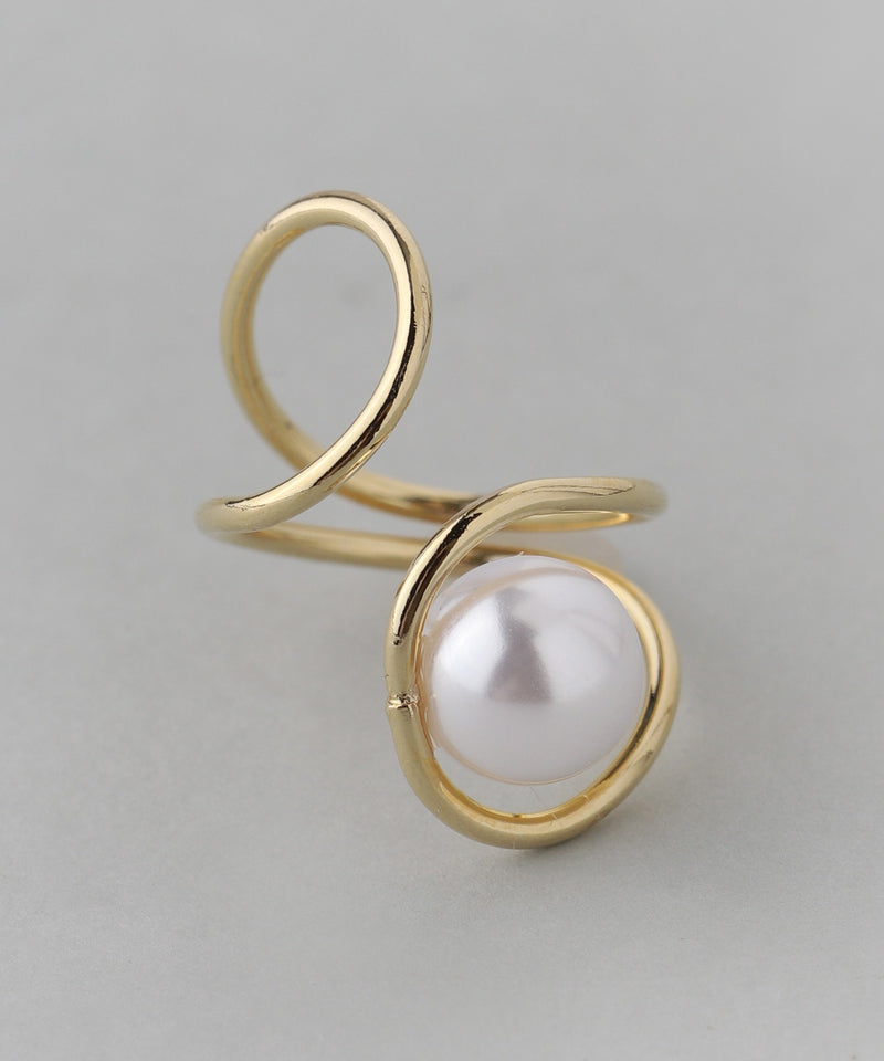 パール×メタルラインイヤーカフ