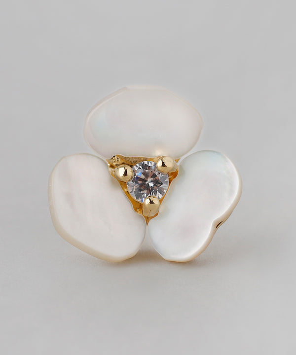 ビジュー×シェルフラワーピアス