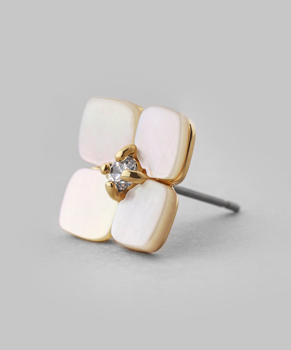 ビジュー×シェルフラワーピアス