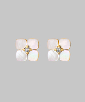 ビジュー×シェルフラワーピアス