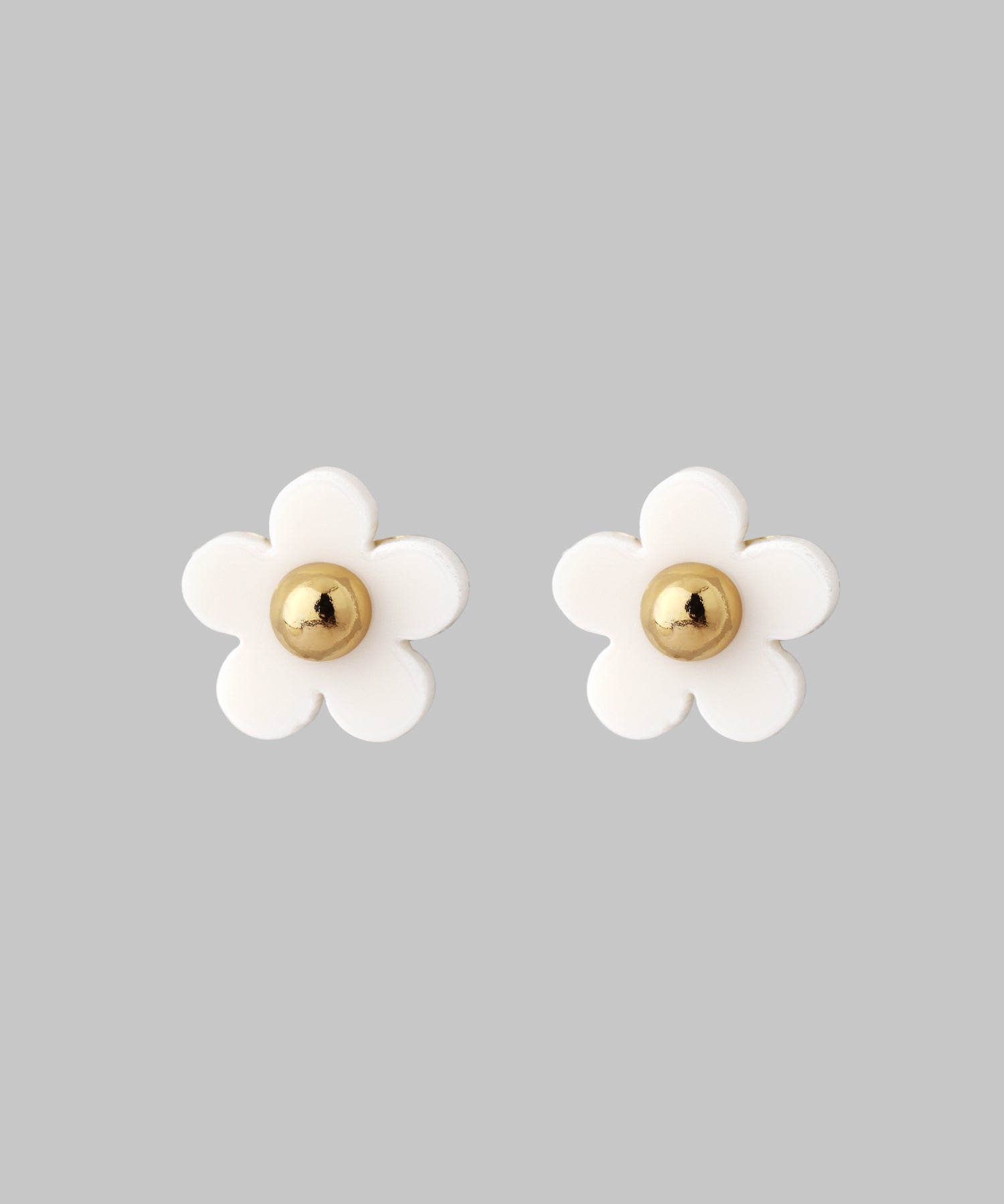 羽根デザインの片耳用ピアス　福岡　スーワサンピアス 羽根デザインの片耳用ピアス 福岡 スーワサンピアス 羽根