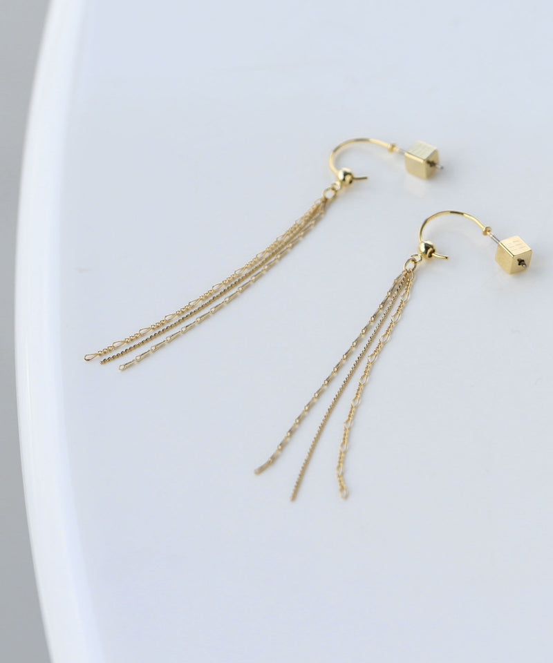 [SANPO ONLINE Exclusive] 2-Way Fringe Earrings [Sheerchic]